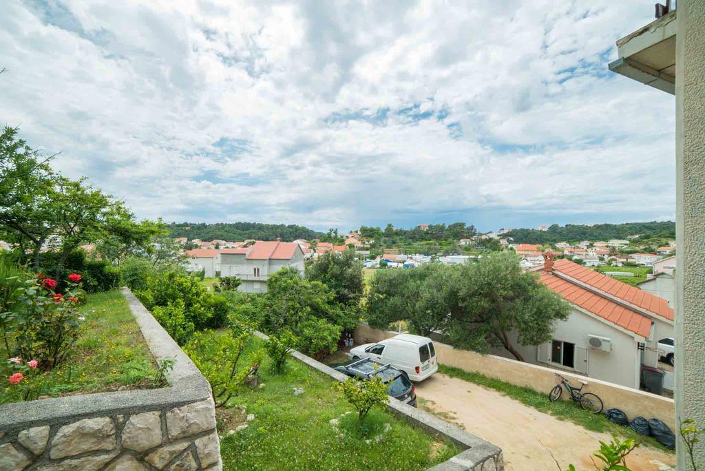 Apartment Anica Palit Bagian luar foto