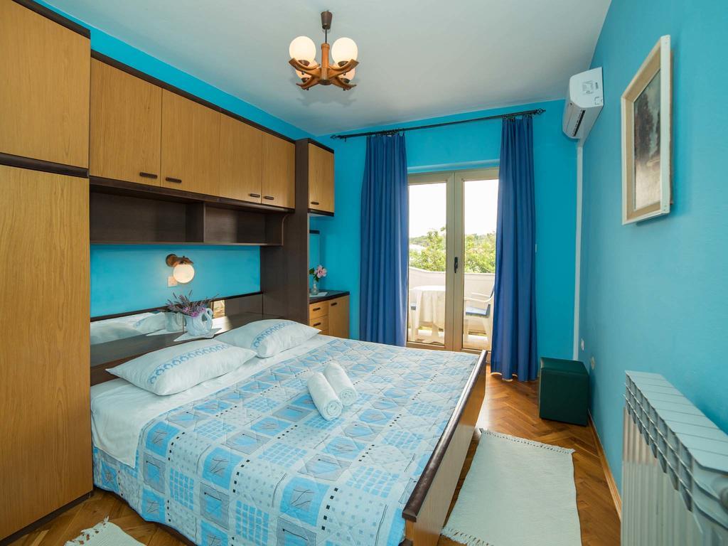 Apartment Anica Palit Bagian luar foto